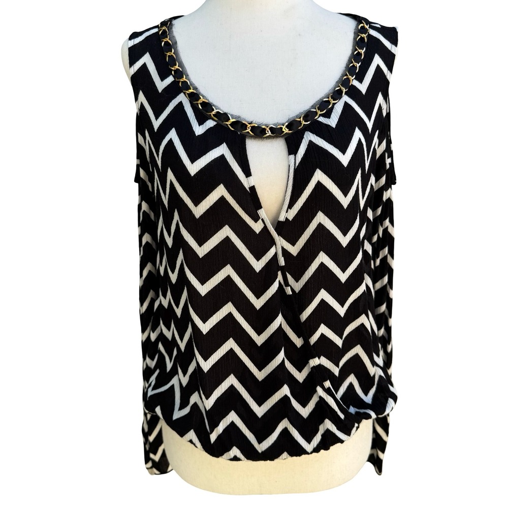 Pretty Good Chain Neckline Chevron Cold Shoulder Flowy Wrap Blouse Black Women M